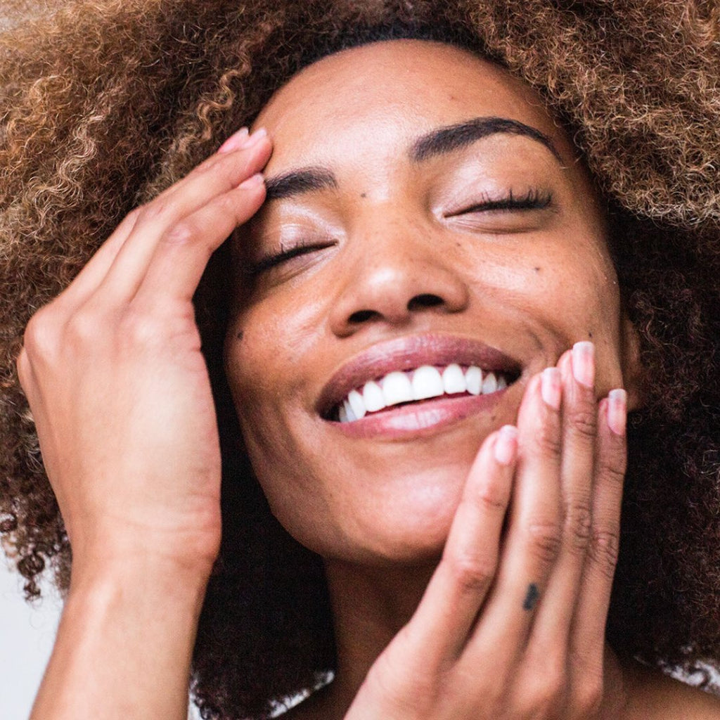 How to Create a Healthy Nail Routine: Tips and Tricks for Strong, Shiny Nails | Naissance